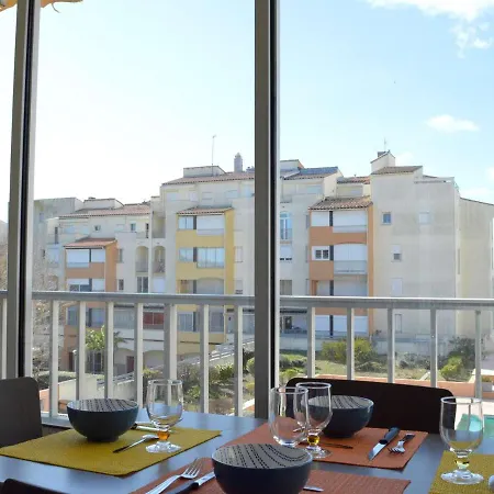 Cap D'agde: Appt 2 Pieces Cabine, 6 Couchages, Proche Plage, Loggia, Parking - Fr-1-249-127 شقة آجد