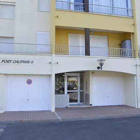 Cap D'agde: Appt 2 Pieces Cabine, 6 Couchages, Proche Plage, Loggia, Parking - Fr-1-249-127 Agde