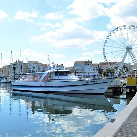 Cap D'agde: Appt 2 Pieces Cabine, 6 Couchages, Proche Plage, Loggia, Parking - Fr-1-249-127 Apartment
